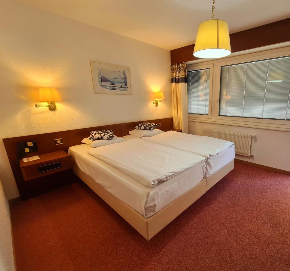 Hotel De La Poste Martigny - City Center Екстер'єр фото
